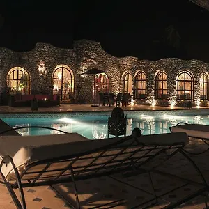 Amaryllis Guest house
